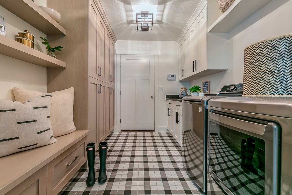 Laundry room and mudroom combination