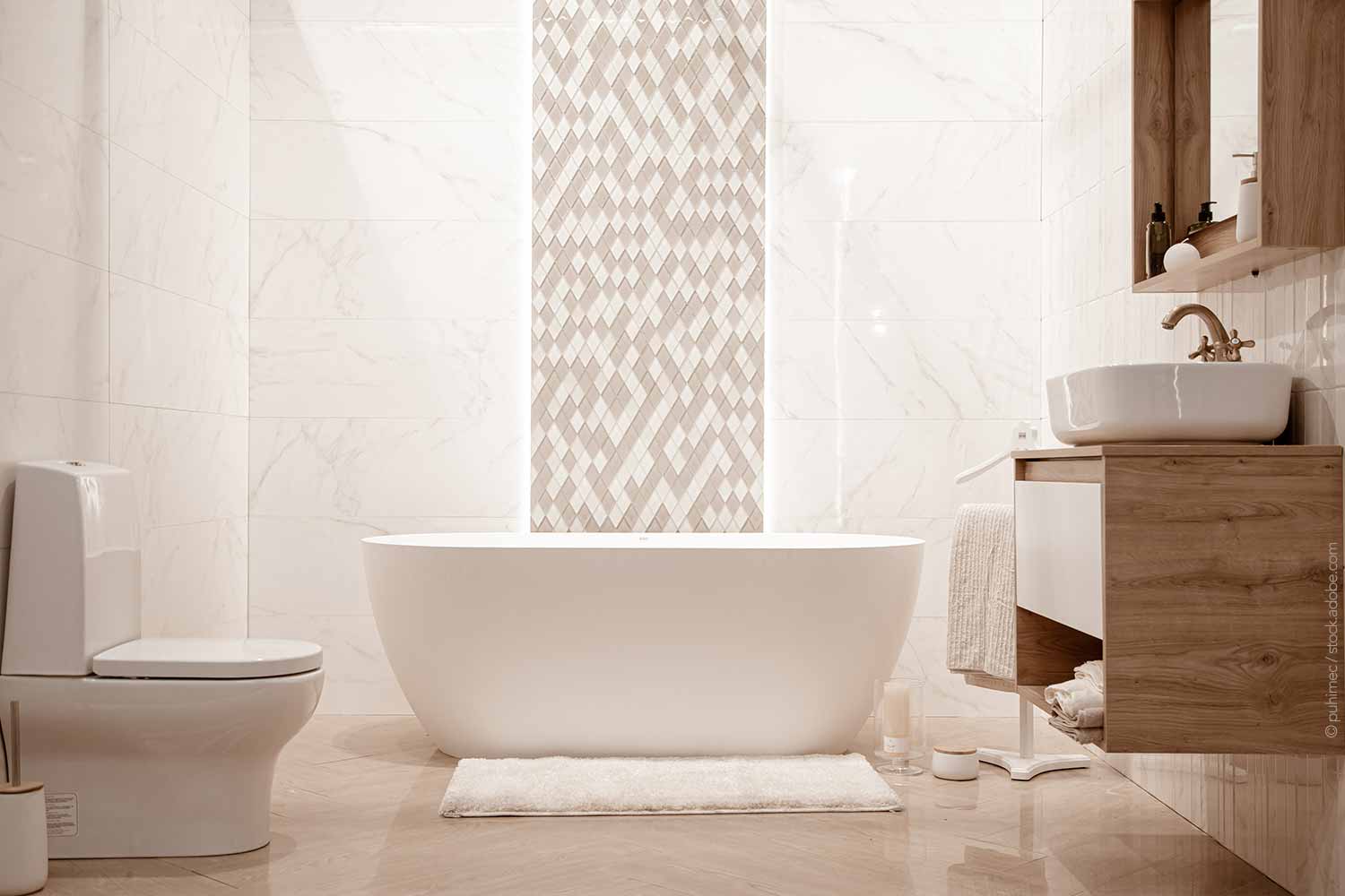 Warm tones, such as used in this modern bathroom interior, are one of the home design trends for 2024